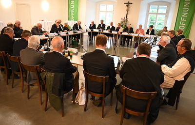 Die Zukunft der Opferschutzkommission beschäftigte die österreichische Bischofskonferenz bei der Frühjahrestagung 2025 in Mariazell.